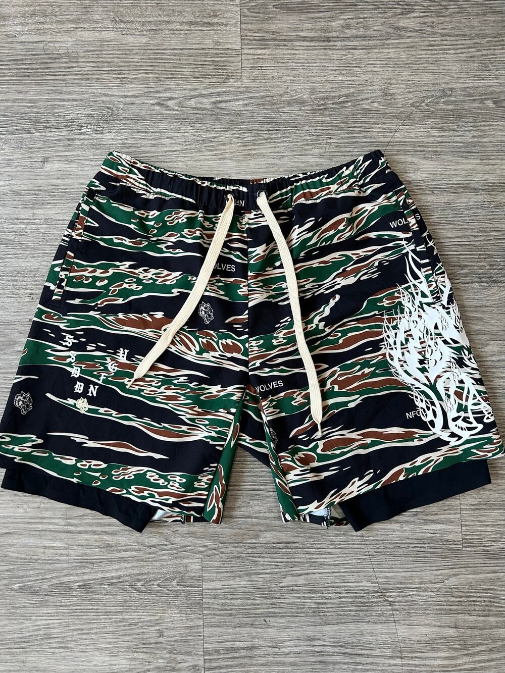 ⁠Darc Sport Wolves Tiger Camo Compression Shorts Mens M Limited 422/1000 Green